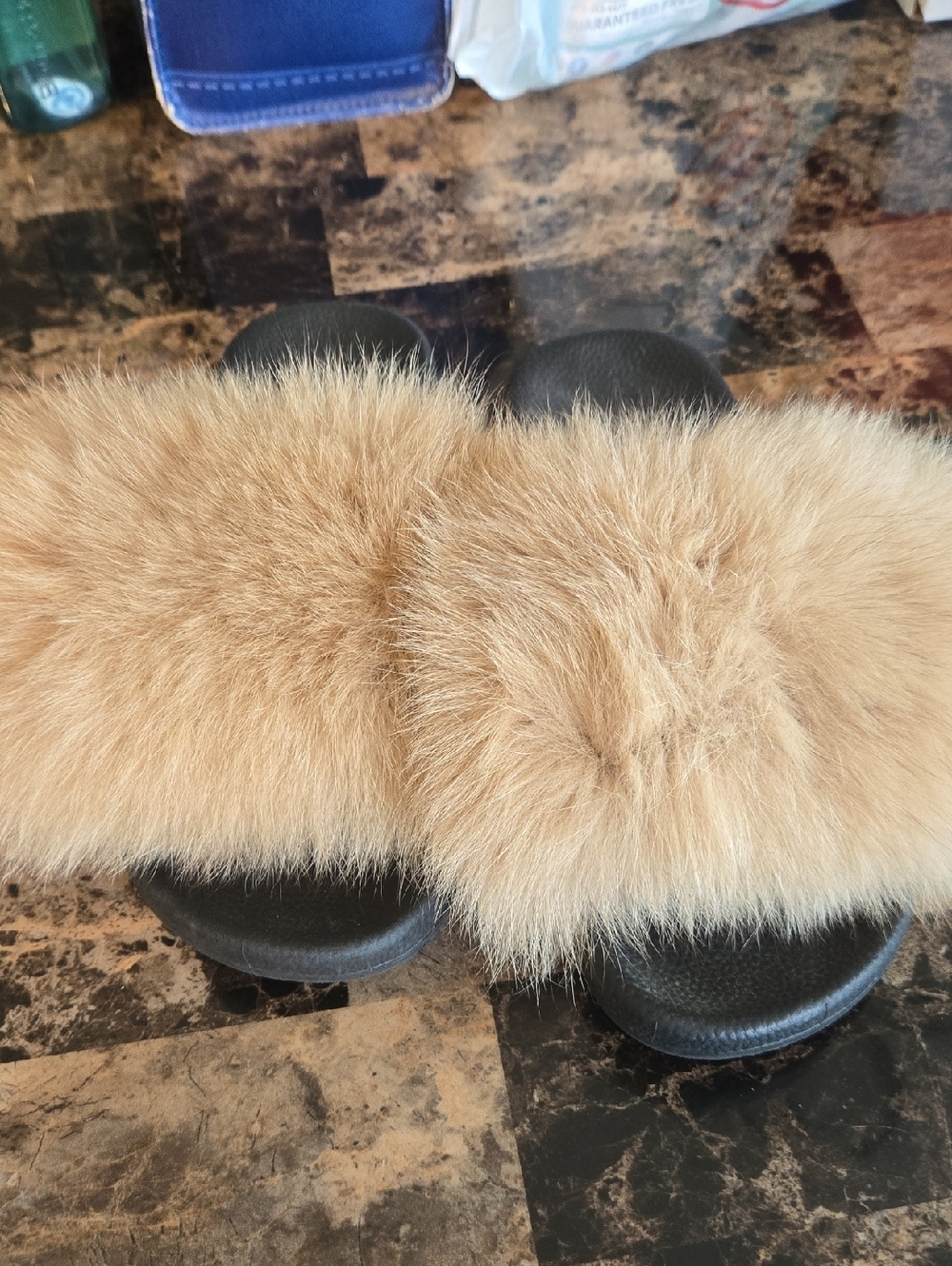 Faux Fur Slide Sandals in Beige Fur
